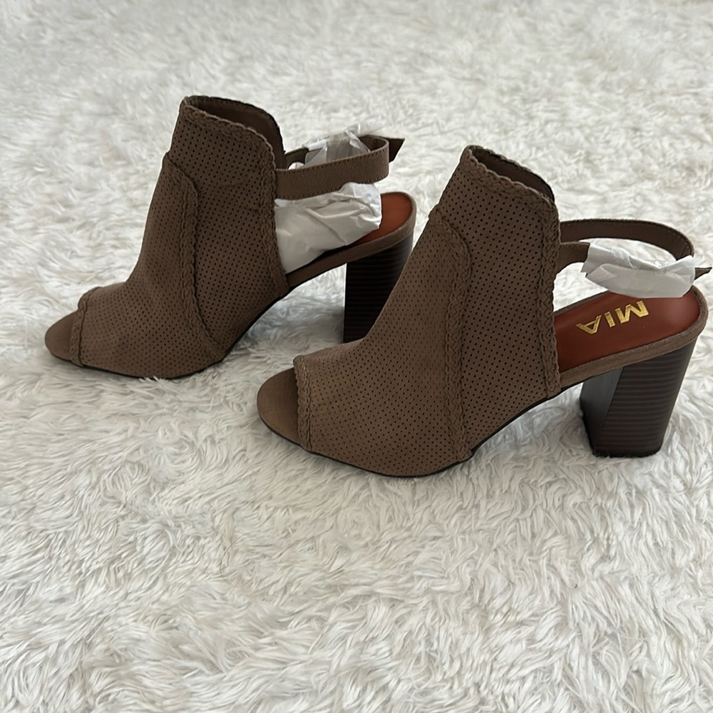 MIA Block heel booties